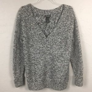 Lane Bryant Black & White Heavy Knit V-neck Long Sleeve Sweater Size 14/…